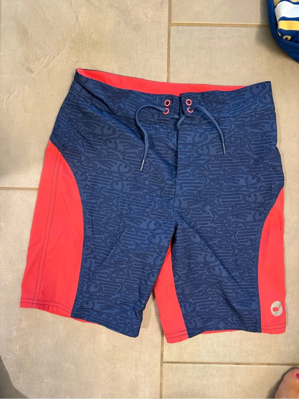 Vineyard Vines Navy & Red Kids' Swim Trunks/Board Shorts Size Boys Medium (12/14